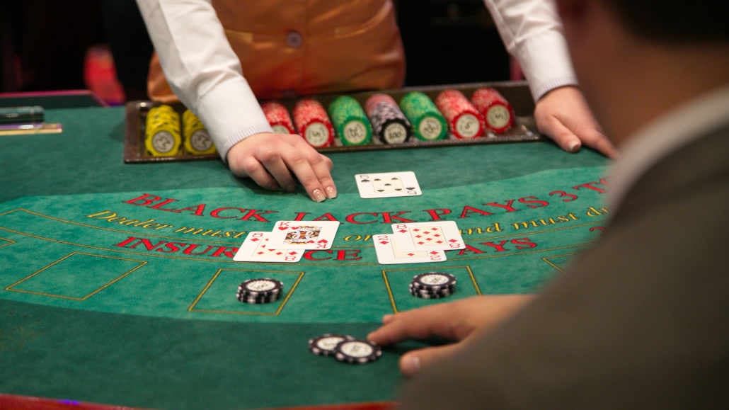 Blackjack House Edge: Lowering the Casino's Advantage