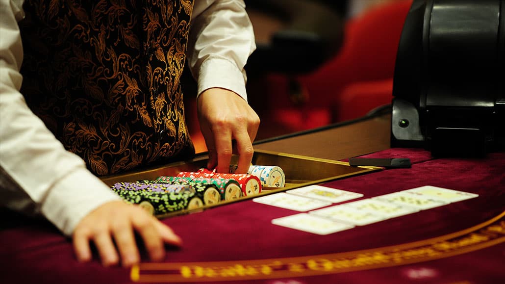 how play pai gow poker