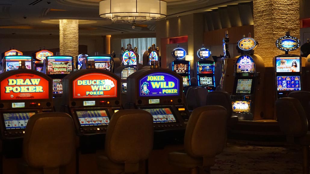 How To Find The Time To casinos On Twitter