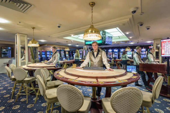How Much Does A Blackjack Dealer Make In Vegas Blackjack Dealer Salary - How Much Do Blackjack Dealers Make