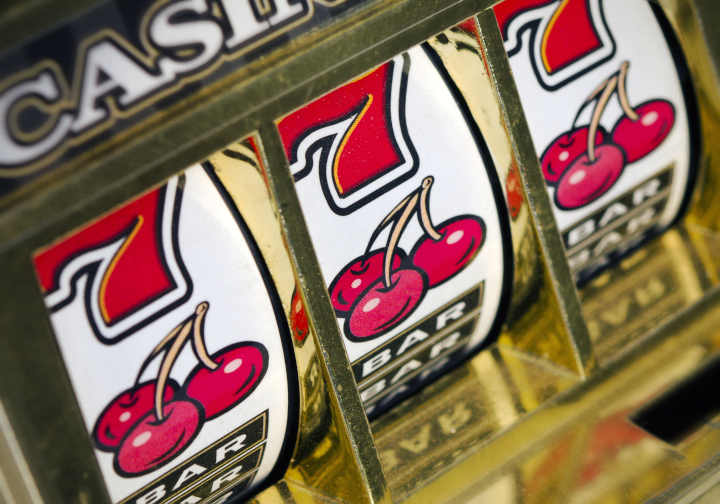 Casino fruit machines