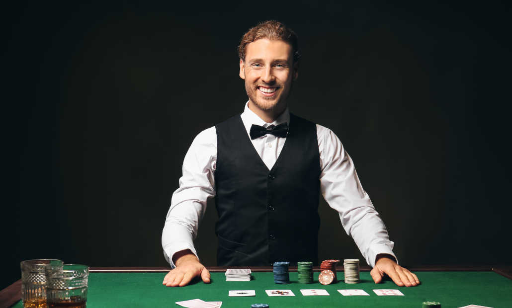 How do casinos make money on poker tables