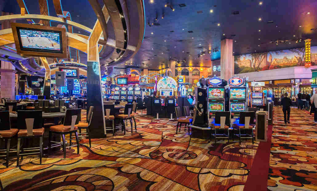 what is best time to go to casino