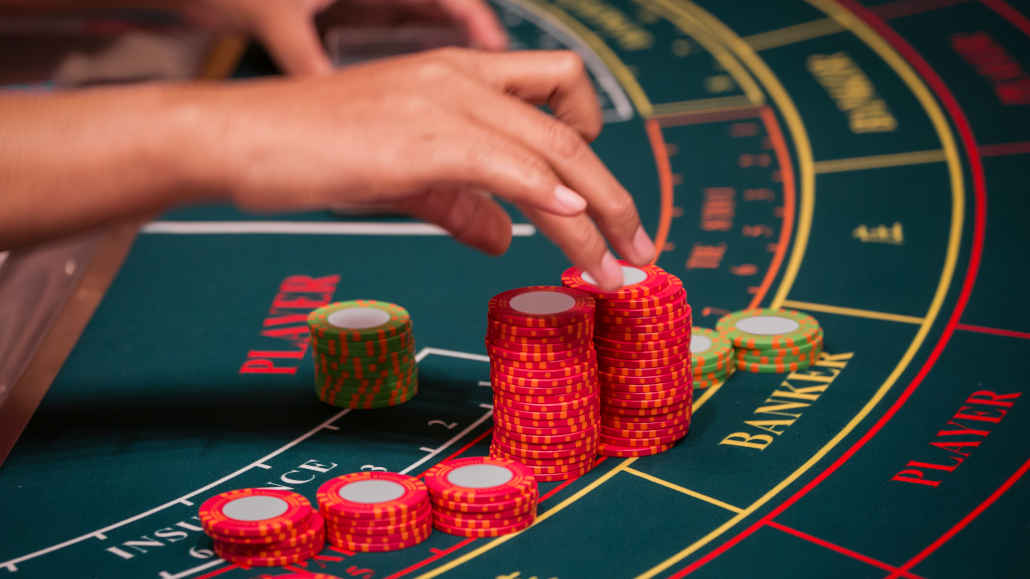 why baccarat is better than blackjack