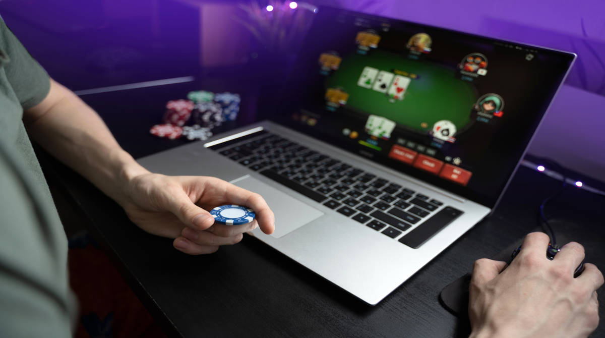 Social Aspect of Gambling Online